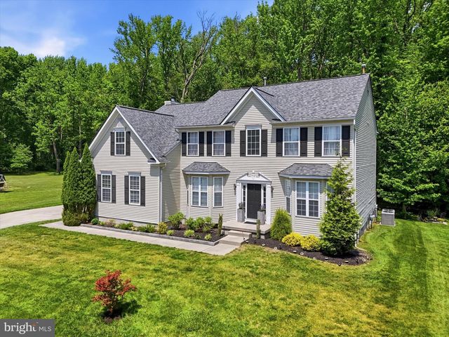 4 TAISLEY LN, Burlington, NJ 08016