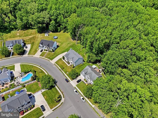 4 TAISLEY LN, Burlington, NJ 08016