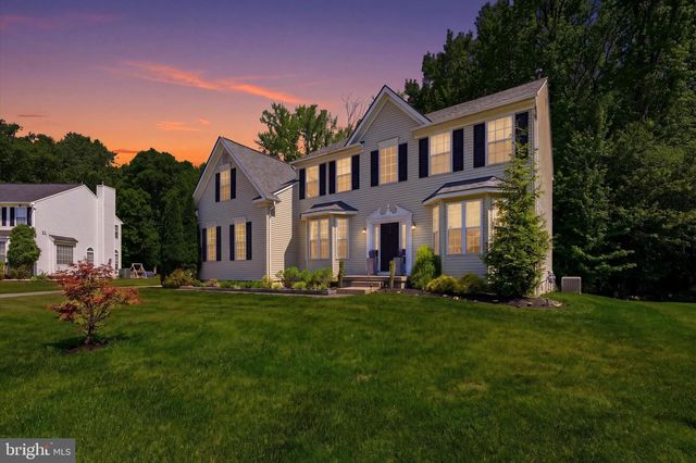 4 TAISLEY LN, Burlington, NJ 08016