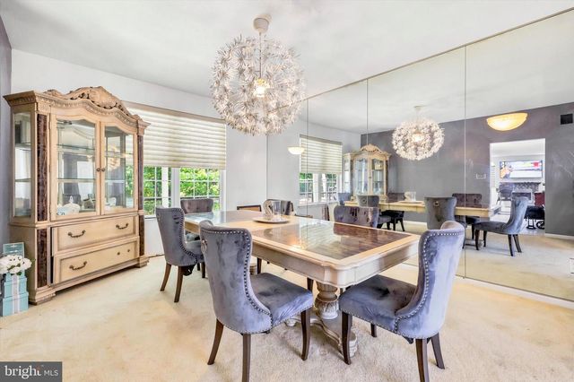 4 TAISLEY LN, Burlington, NJ 08016