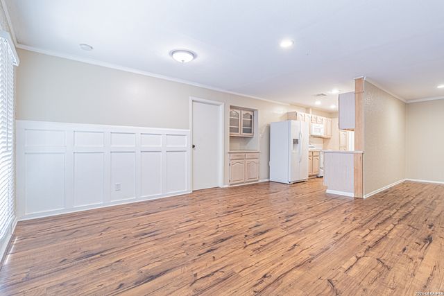 5714 Dan Duryea, San Antonio, TX 78240