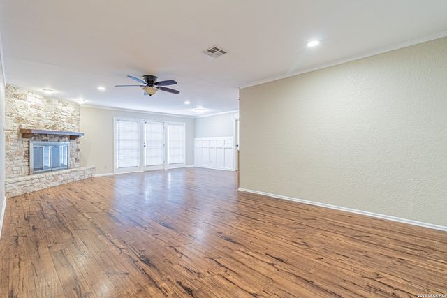 5714 Dan Duryea, San Antonio, TX 78240
