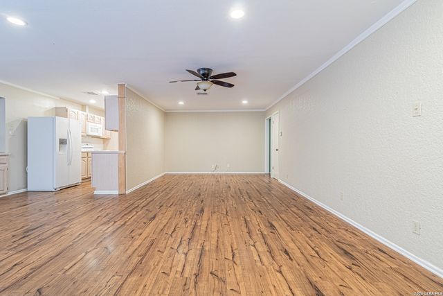 5714 Dan Duryea, San Antonio, TX 78240