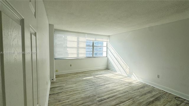 18061 Biscayne Blvd 1203, Aventura, FL 33160