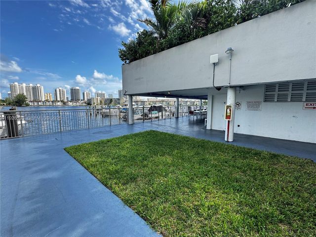 18061 Biscayne Blvd 1203, Aventura, FL 33160