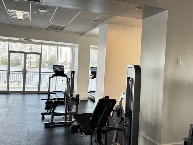 18061 Biscayne Blvd 1203, Aventura, FL 33160