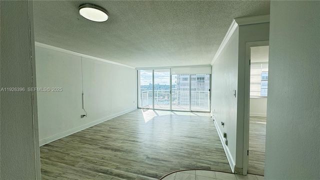 18061 Biscayne Blvd 1203, Aventura, FL 33160