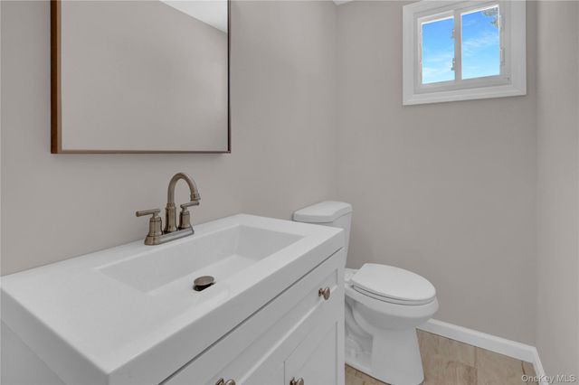 519 Advent Street, Westbury, NY 11590