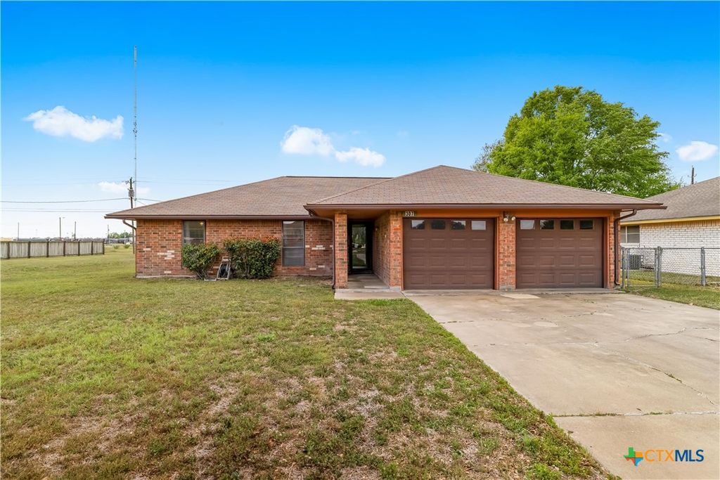 307 Pheasant Drive, Victoria, TX 77905