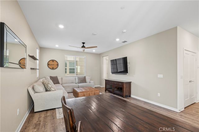 831 Wintergreen Way, Upland, CA 91786