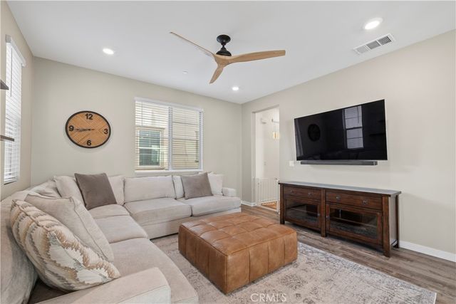 831 Wintergreen Way, Upland, CA 91786