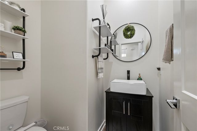 831 Wintergreen Way, Upland, CA 91786