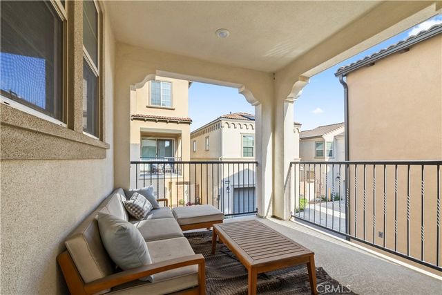 831 Wintergreen Way, Upland, CA 91786