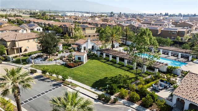 831 Wintergreen Way, Upland, CA 91786