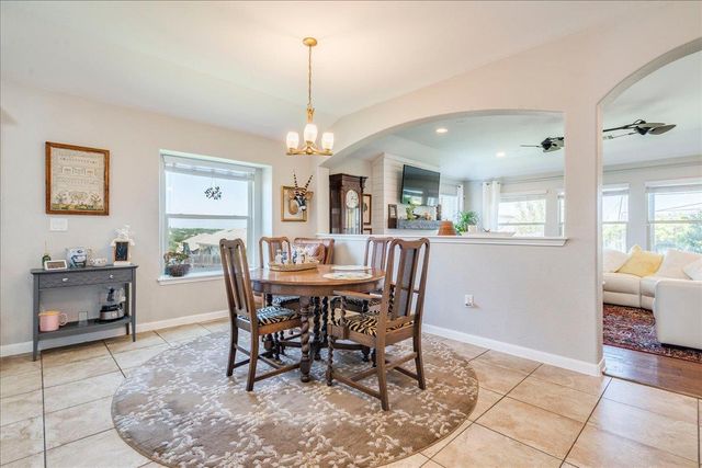 17912 Linkhill DR, Dripping Springs, TX 78620