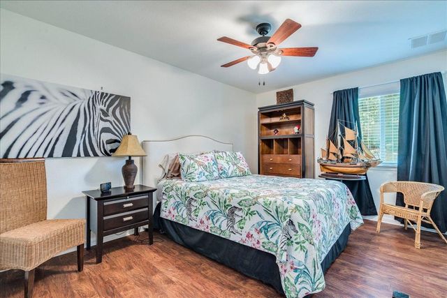17912 Linkhill DR, Dripping Springs, TX 78620