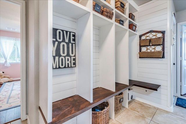 17912 Linkhill DR, Dripping Springs, TX 78620
