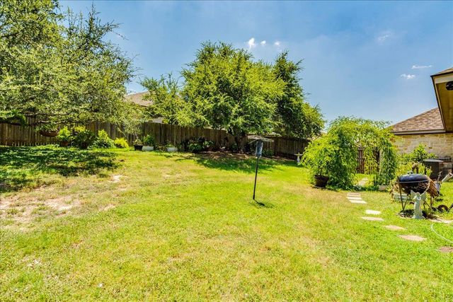 17912 Linkhill DR, Dripping Springs, TX 78620