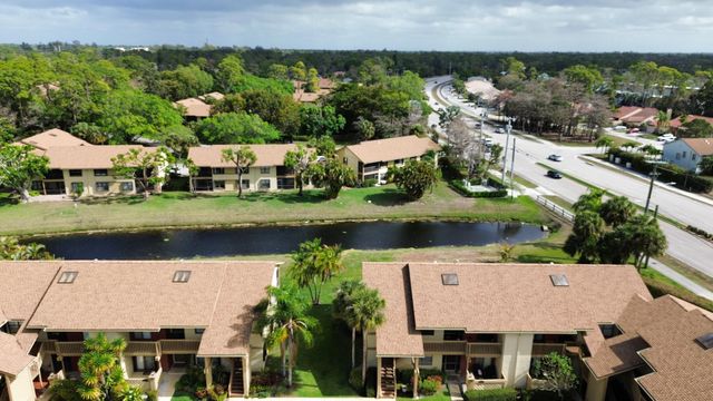 13055 Albright Court 20, Wellington, FL 33414