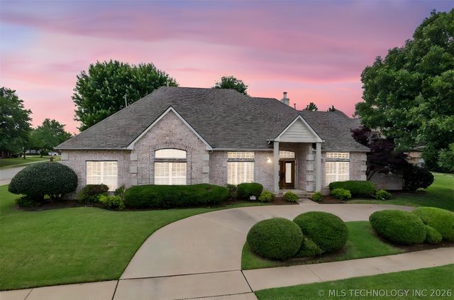 6101 W Orlando Street, Broken Arrow, OK 74011