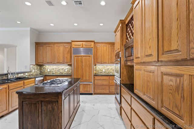 6101 W Orlando Street, Broken Arrow, OK 74011