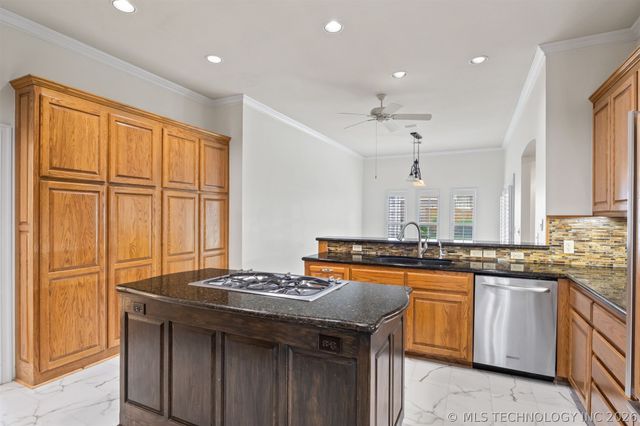 6101 W Orlando Street, Broken Arrow, OK 74011