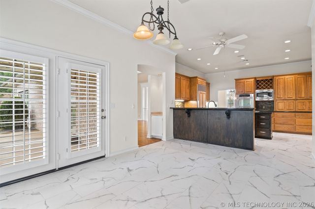 6101 W Orlando Street, Broken Arrow, OK 74011