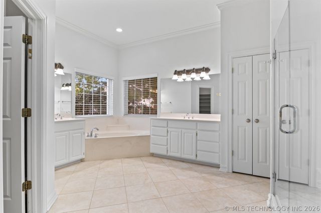 6101 W Orlando Street, Broken Arrow, OK 74011