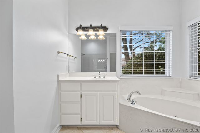 6101 W Orlando Street, Broken Arrow, OK 74011