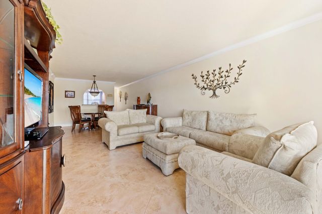 3204 Portofino Point H2, Coconut Creek, FL 33066