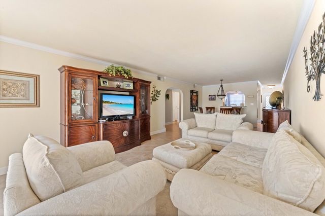 3204 Portofino Point H2, Coconut Creek, FL 33066