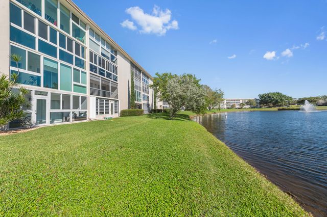 3204 Portofino Point H2, Coconut Creek, FL 33066