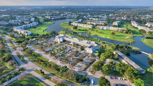 3204 Portofino Point H2, Coconut Creek, FL 33066