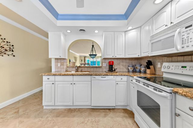 3204 Portofino Point H2, Coconut Creek, FL 33066