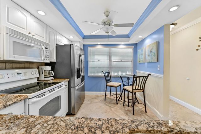 3204 Portofino Point H2, Coconut Creek, FL 33066