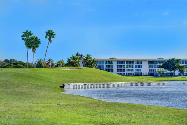 3204 Portofino Point H2, Coconut Creek, FL 33066
