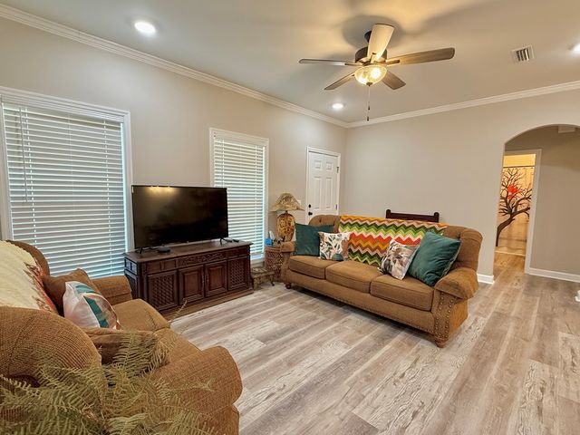 418 Wilshire Street, Geneva, AL 36340