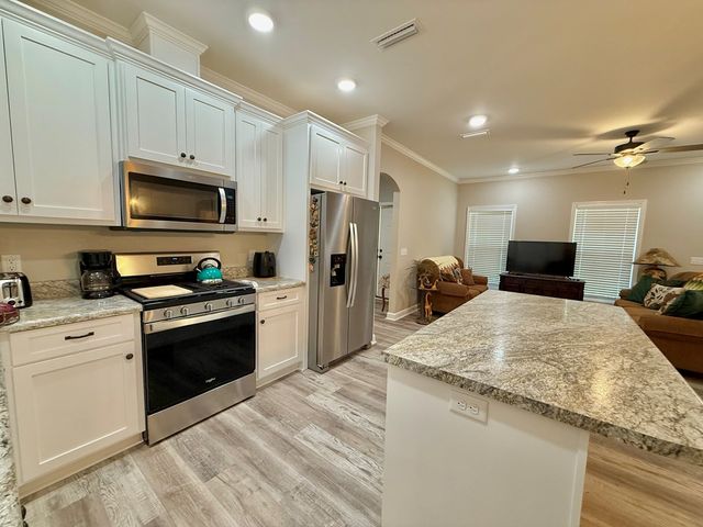 418 Wilshire Street, Geneva, AL 36340