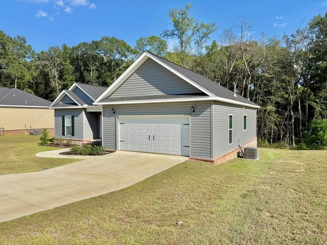 418 Wilshire Street, Geneva, AL 36340