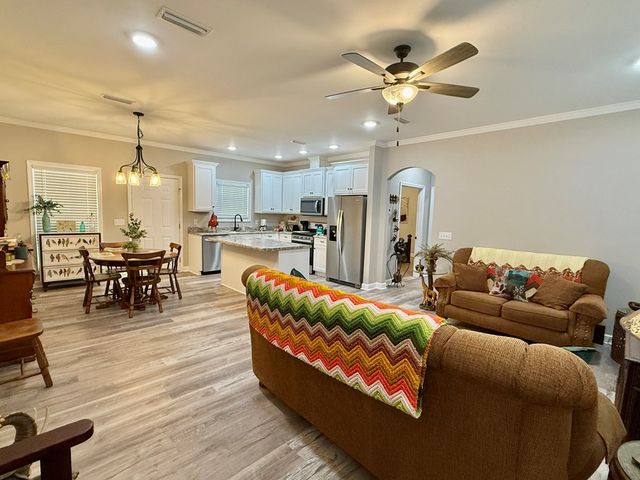 418 Wilshire Street, Geneva, AL 36340