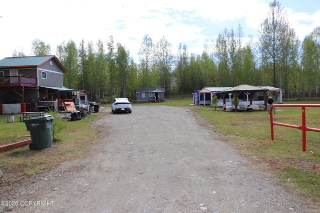 13600 W Maplewood Drive, Wasilla, AK 99623