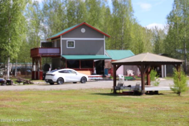 13600 W Maplewood Drive, Wasilla, AK 99623