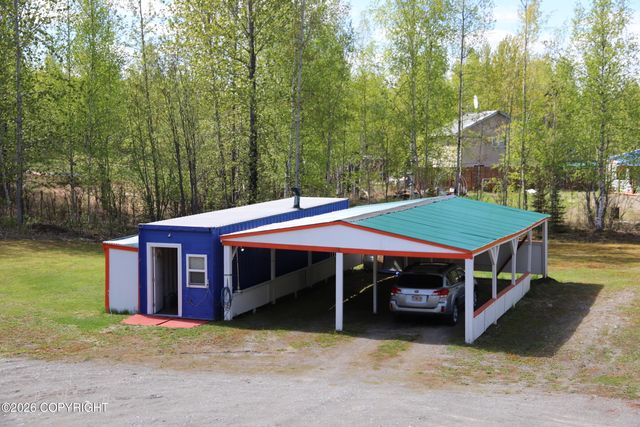 13600 W Maplewood Drive, Wasilla, AK 99623