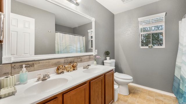 16427 Kentucky Ridge, Selma, TX 78154