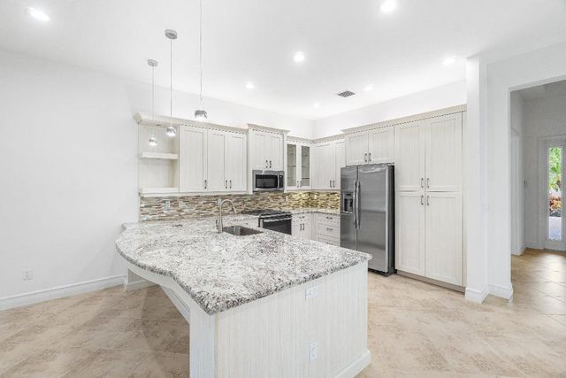 8214 Cloud Peak Drive, Boynton Beach, FL 33473