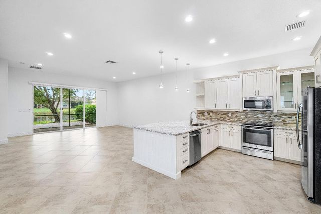 8214 Cloud Peak Drive, Boynton Beach, FL 33473