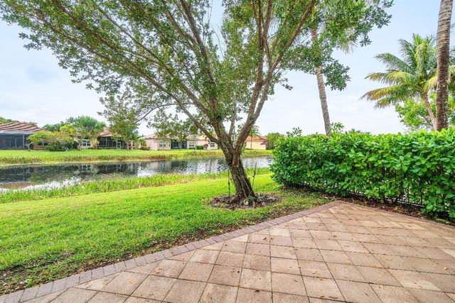 8214 Cloud Peak Drive, Boynton Beach, FL 33473