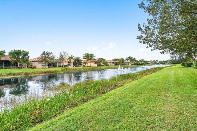 8214 Cloud Peak Drive, Boynton Beach, FL 33473