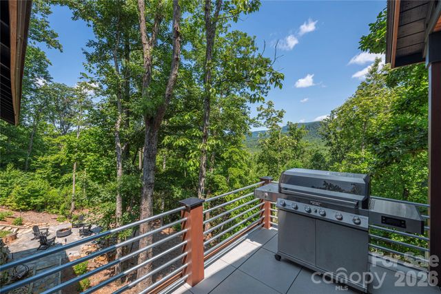 28 Garren View Drive, Fairview, NC 28730