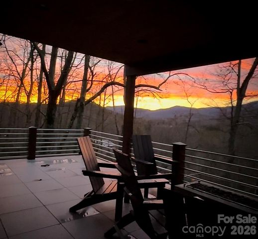 28 Garren View Drive, Fairview, NC 28730